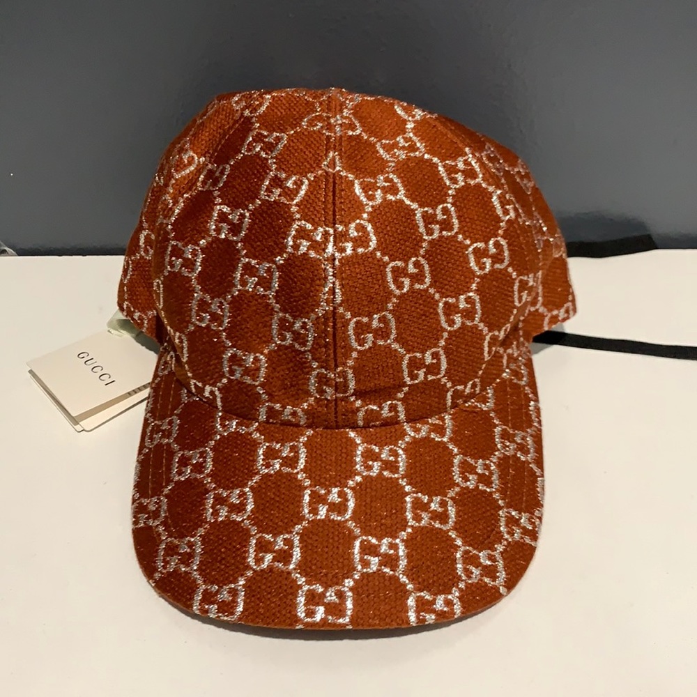 Gucci hat - never worn